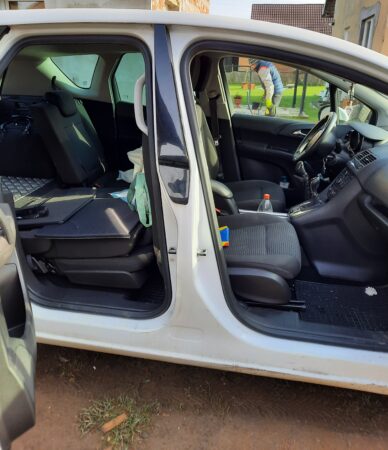 predám opel Meriva s úpravou riadenia